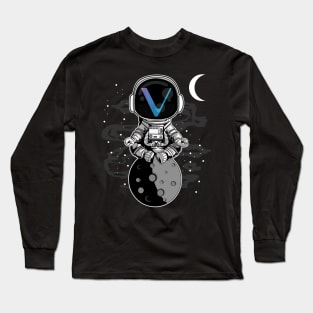 Astronaut Vechain VET Coin To The Moon Crypto Token Cryptocurrency Wallet Birthday Gift For Men Women Kids Long Sleeve T-Shirt